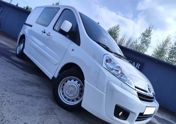 Toyota ProAce cena 48900 przebieg: 97600, rok produkcji 2015 z Kunów małe 172